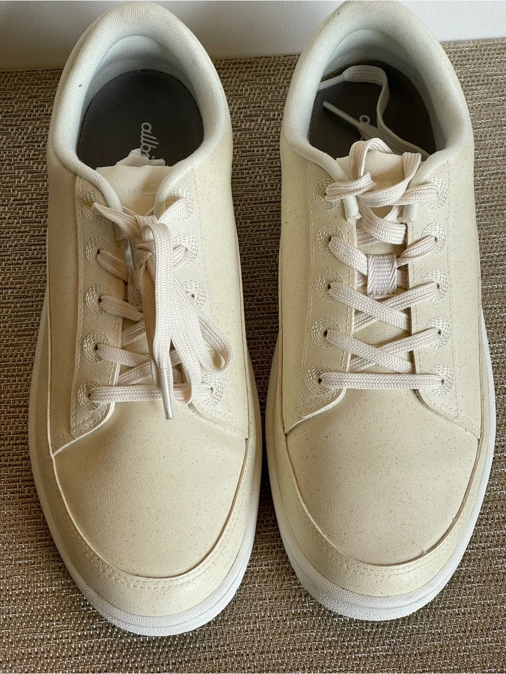 NEW ALLBIRDS PLANT PACER CLASSIC EDITION VEGAN LEATHER SNEAKER WOMENS SIZE 9 - Picture 5 of 14